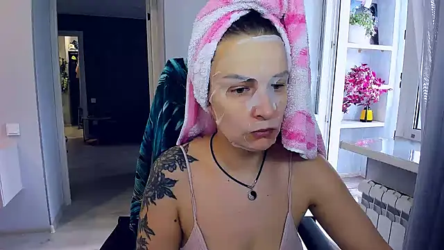 AlexiaDarren online show from 05-14-26, 05:26