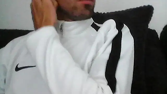 Snapshot of juju156111 chatting on 09-10-25, 09:41 juju156111 online show from 09-10-25, 09:41