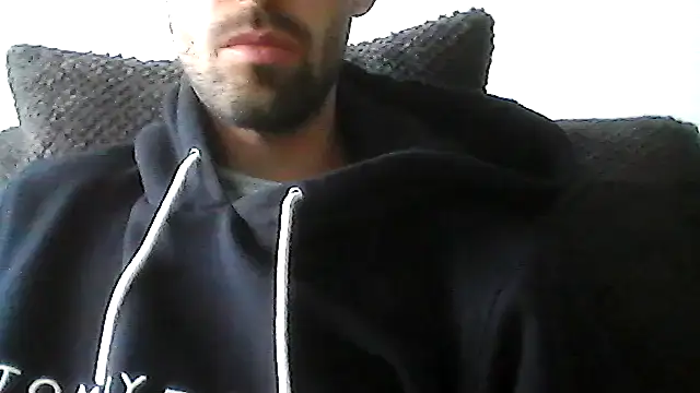 Snapshot of juju156111 chatting on 10-24-25, 08:35 juju156111 online show from 10-24-25, 08:35