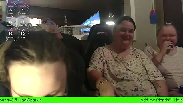 Snapshot of ZeTurtleMaster chatting on 09-15-25, 03:07 ZeTurtleMaster online show from 09-15-25, 03:07