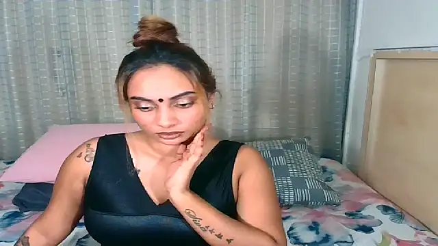 sexyindianchic online show from 11-17-25, 06:01