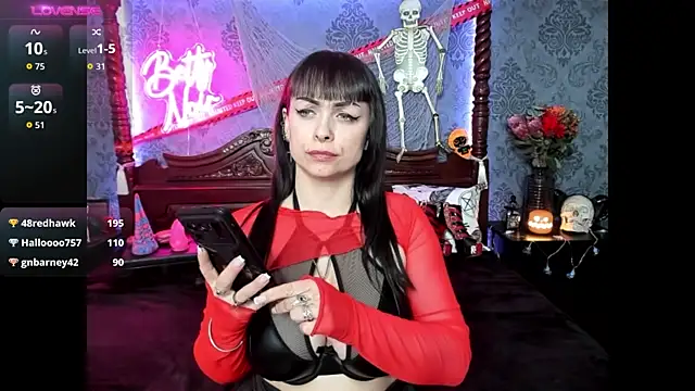 BettyNoir online show from 11-08-25, 09:07