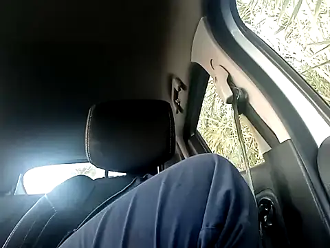 Snapshot of totino975 chatting on 12-27-24, 03:26 totino975 online show from 12-27-24, 03:26