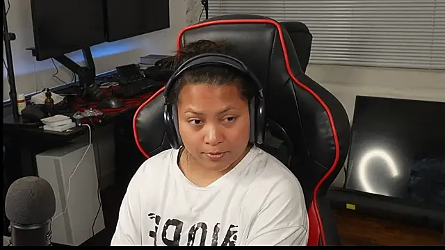 Bubbleliyah online show from 02-26-25, 05:03