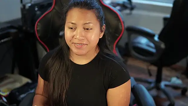 Bubbleliyah online show from 12-22-24, 01:55