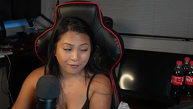 Bubbleliyah online show from 02-18-25, 05:09