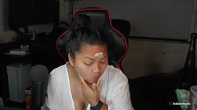 Bubbleliyah online show from 10-13-25, 11:01