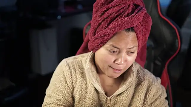 Bubbleliyah online show from 12-02-24, 02:25