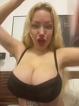 Snapshot of SofiaJoy chatting on 02-19-26, 04:37 SofiaJoy online show from 02-19-26, 04:37