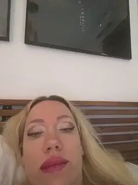 Snapshot of SofiaJoy chatting on 02-17-26, 02:36 SofiaJoy online show from 02-17-26, 02:36