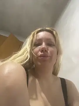 SofiaJoy online show from 04-12-26, 07:44