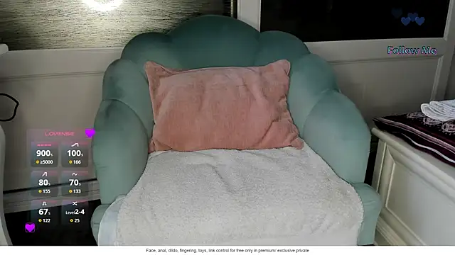 Snapshot of bigkiss4u_carla chatting on 07-09-26, 12:59 bigkiss4u carla online show from 07-09-26, 12:59