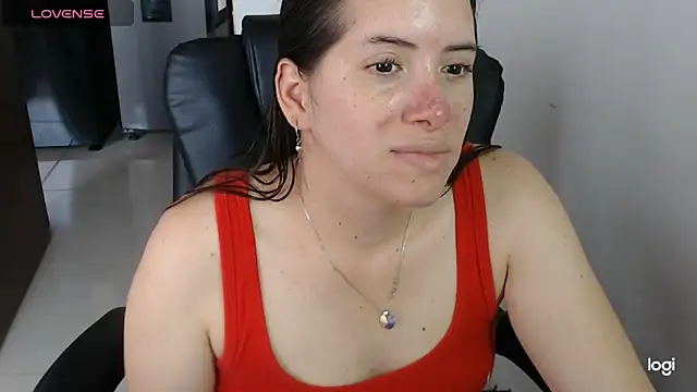 Snapshot of spicey_latina chatting on 05-31-26, 04:46 spicey latina online show from 05-31-26, 04:46