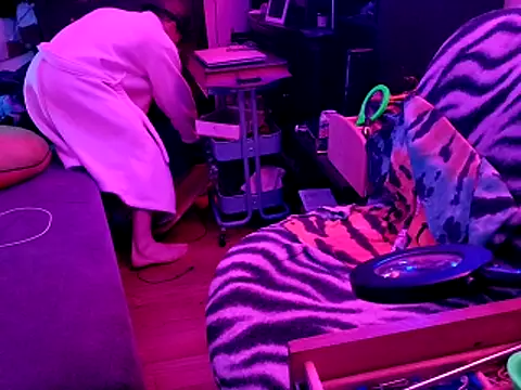 justinewe69 online show from 03-31-26, 07:43