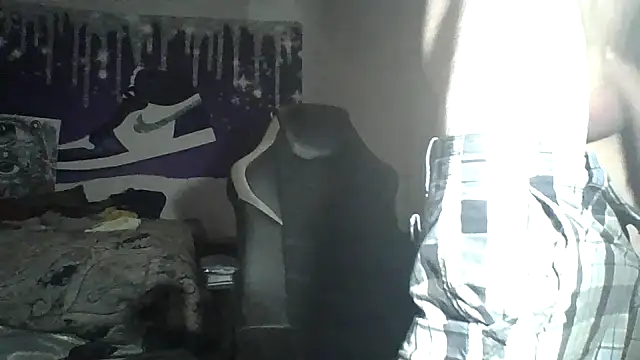 Snapshot of oglong chatting on 06-13-26, 11:41 oglong online show from 06-13-26, 11:41