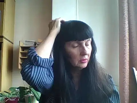 MelanyBanks online show from 10-29-25, 08:24