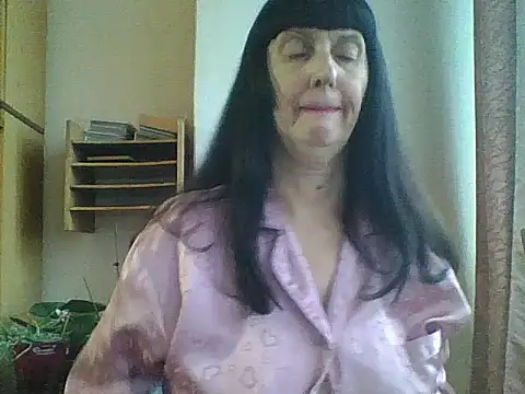 MelanyBanks online show from 10-24-25, 01:43