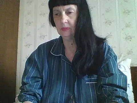 MelanyBanks online show from 06-12-26, 07:17