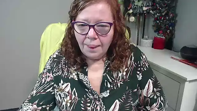 Adelewildx online show from 01-15-26, 05:11