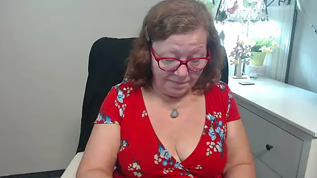 Snapshot of Adelewildx chatting on 09-09-25, 02:43 Adelewildx online show from 09-09-25, 02:43