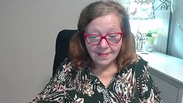 Snapshot of Adelewildx chatting on 09-25-25, 03:56 Adelewildx online show from 09-25-25, 03:56