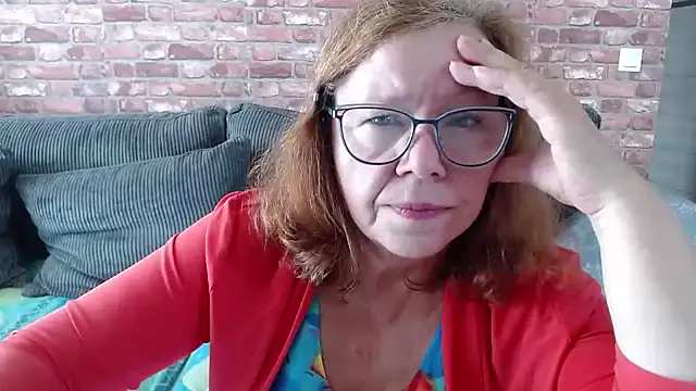 Snapshot of Adelewildx chatting on 09-27-25, 10:21 Adelewildx online show from 09-27-25, 10:21