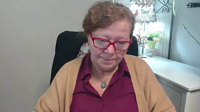 Snapshot of Adelewildx chatting on 09-15-25, 02:45 Adelewildx online show from 09-15-25, 02:45
