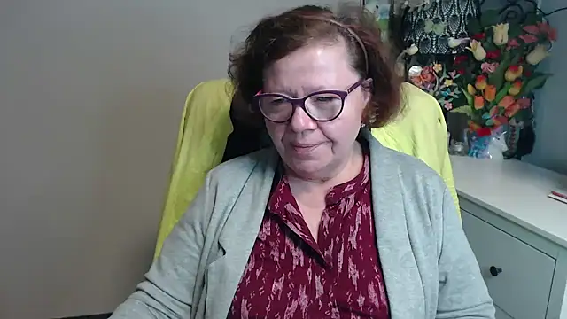 Adelewildx online show from 05-07-26, 02:49