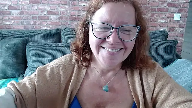 Snapshot of Adelewildx chatting on 09-13-25, 09:53 Adelewildx online show from 09-13-25, 09:53