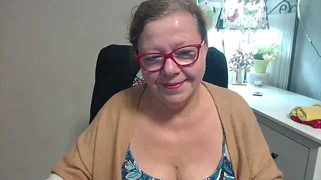 Snapshot of Adelewildx chatting on 09-22-25, 03:34 Adelewildx online show from 09-22-25, 03:34
