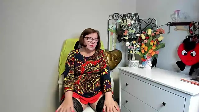 Snapshot of Adelewildx chatting on 06-15-26, 02:45 Adelewildx online show from 06-15-26, 02:45