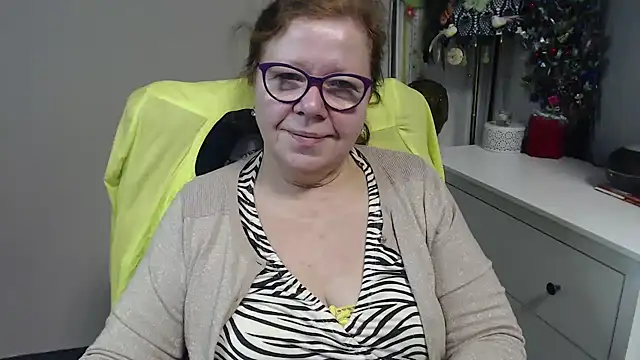 Adelewildx online show from 01-09-26, 05:14