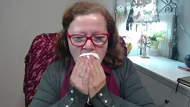 Adelewildx online show from 11-06-25, 04:27