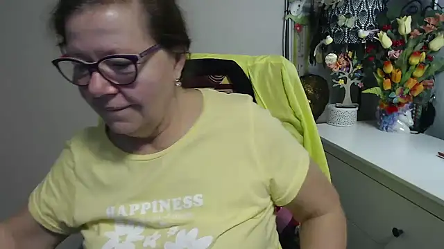 Adelewildx online show from 03-12-26, 04:40