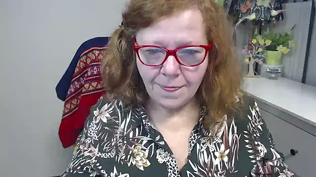 Adelewildx online show from 10-29-25, 04:22