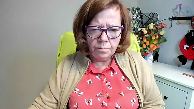 Snapshot of Adelewildx chatting on 06-10-26, 03:30 Adelewildx online show from 06-10-26, 03:30