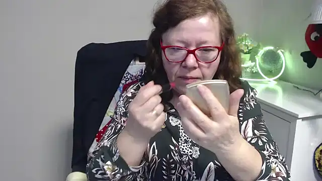 Snapshot of Adelewildx chatting on 03-20-25, 05:02 Adelewildx online show from 03-20-25, 05:02