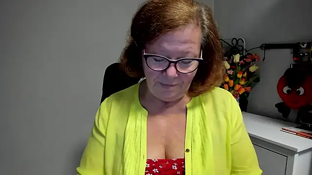 Snapshot of Adelewildx chatting on 07-16-26, 03:36 Adelewildx online show from 07-16-26, 03:36