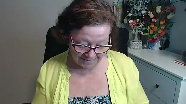 Adelewildx online show from 05-06-26, 03:32