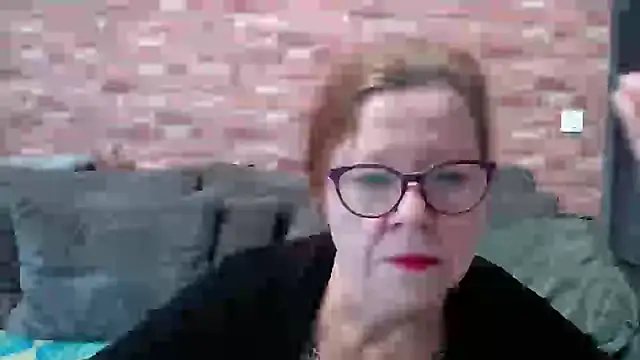 Snapshot of Adelewildx chatting on 02-28-25, 11:25 Adelewildx online show from 02-28-25, 11:25