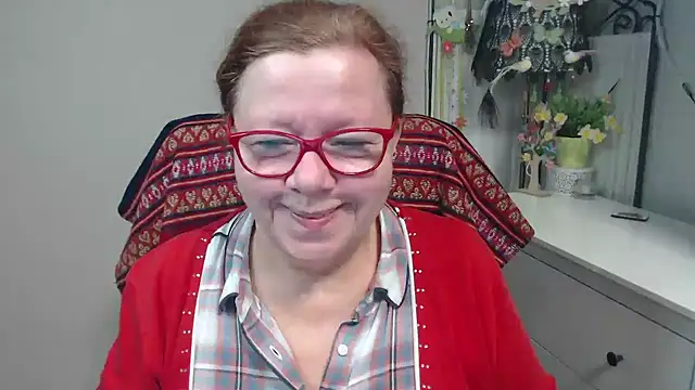 Snapshot of Adelewildx chatting on 10-20-25, 03:30 Adelewildx online show from 10-20-25, 03:30