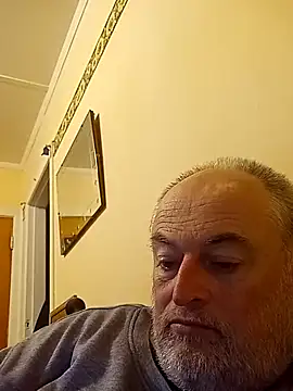 Snapshot of qzwxecrvtbynumi chatting on 07-01-26, 01:17 qzwxecrvtbynumi online show from 07-01-26, 01:17