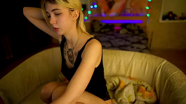 Allison Cuty online show from 02-13-25, 02:12