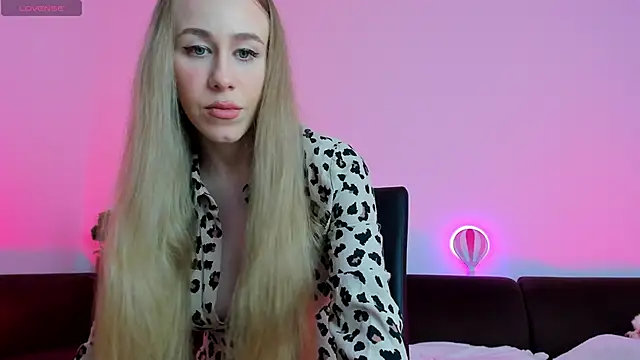 baby alice online show from 11-29-25, 10:32