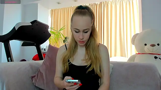 baby alice online show from 10-24-25, 06:12