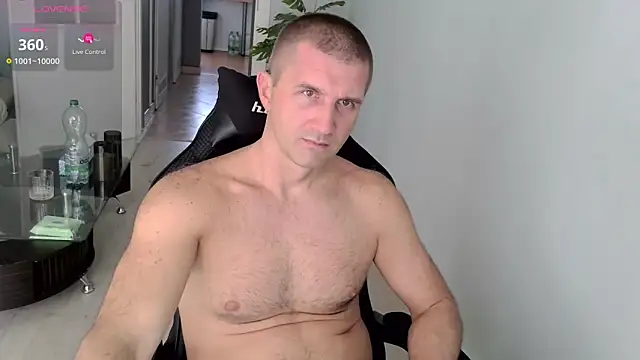 Snapshot of Maribor chatting on 09-22-25, 01:17 Maribor online show from 09-22-25, 01:17