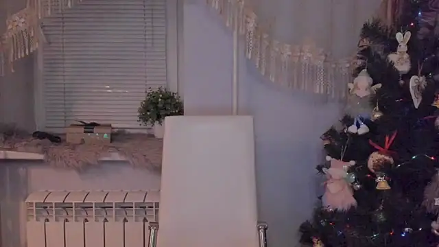 Snapshot of Eva_Shameless chatting on 01-03-25, 11:23 Eva Shameless online show from 01-03-25, 11:23