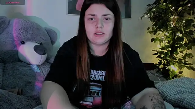 Snapshot of Eva_Shameless chatting on 12-08-24, 06:50 Eva Shameless online show from 12-08-24, 06:50