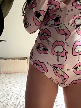 couplepenetration online show from 10-16-25, 08:11