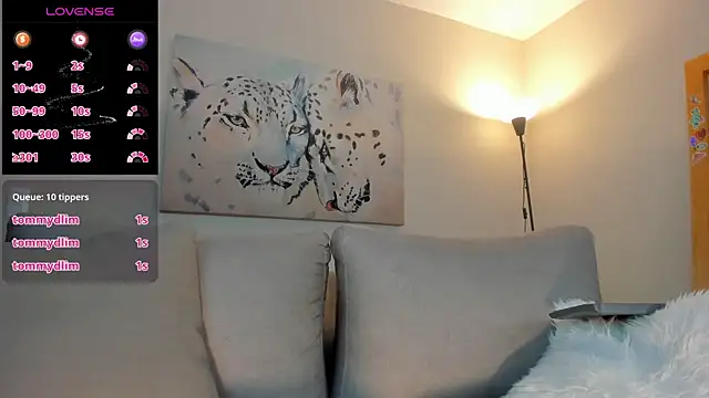 Snapshot of BrennaWalker chatting on 12-19-25, 10:06 BrennaWalker online show from 12-19-25, 10:06